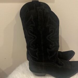 Women’s sued cowboy boots.